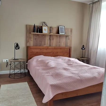 Freedom 50 Apartman Pécs Exterior photo